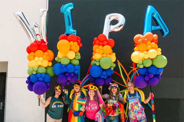 Let’s Talk About FRIENDors: The Real MVPs of the Wedding Industry